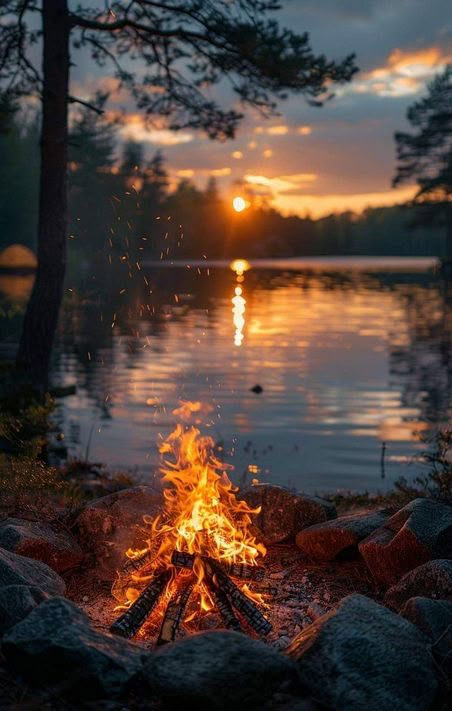 Summer Campfire Aesthetic, Autumn Lake Aesthetic, Lake Vibes Aesthetic, Camping Astethic Pictures, Relashion Ship, Campfire Aesthetic, Summer Lake Aesthetic, Camping Background, Fall Campfire