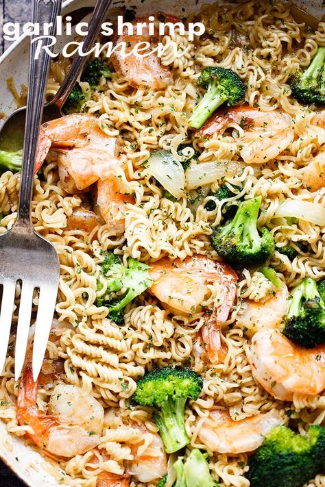 Garlic Shrimp Ramen | Easy Shrimp & Broccoli Recipe Shrimp Ramen Recipes, Garlic Shrimp And Broccoli, 30 Min Dinner, Homemade Ramen Noodles, Shrimp Ramen, Noodle Dinner, Ramen Dishes, Ramen Recipe, Homemade Ramen