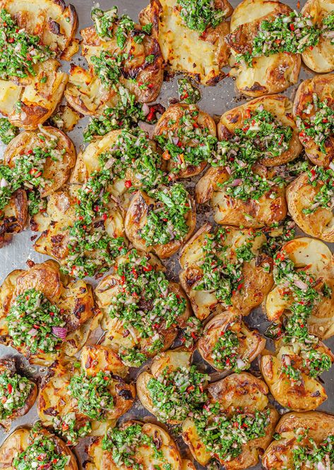 Chimichurri Smashed Potatoes - So Vegan Vegan Chilli, Chimichurri Recipe, Potato Sides, Vegan Potato, Smashed Potatoes, Wine Vinegar, Vegan Recipe, Vegan Foods, Red Wine Vinegar