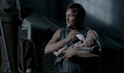 Daryl and Judith Walking Dead Meme, Walking Dead Funny, Walking Dead Memes, Walking Dead Daryl, Z Nation, Dead Memes, Andrew Lincoln, Stuff And Thangs, Jrr Tolkien