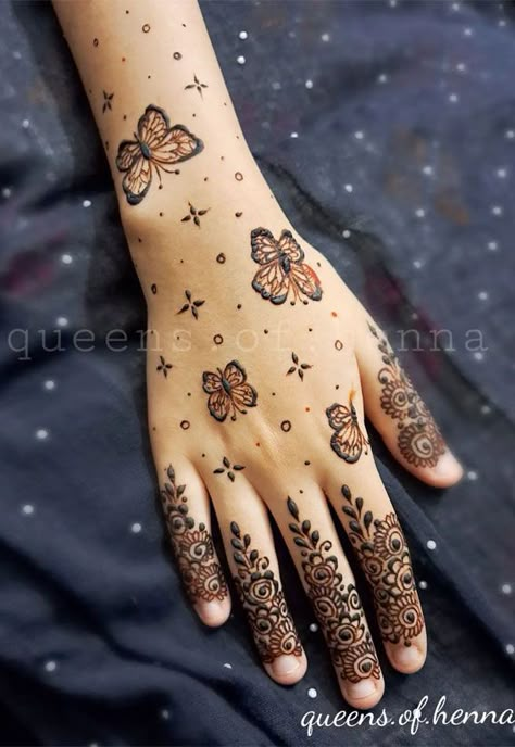 butterfly henna designs, Simple butterfly henna designs, butterfly henna designs on hand, Butterfly henna designs easy and beautiful, cute butterfly mehndi design, stylish butterfly mehndi design, butterfly mehndi design for front hand Eid Mehndi Designs Butterfly, Butterfly Mehndi Design Front Hand, Butterfly Hena Design Hand, Aesthetic Butterfly Mehendi, Mehandi Designs Butterfly, Butterfly Henna Designs Simple, Mehndi Designs For Kids Front Hand, Mehendi Butterfly, Cute Mehandi Designs For Kids