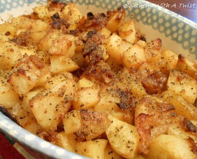 Greek Potatoes with Cavender's Greek Seasoning.  Makes your house smell so GOOD.  http://lynn-southernwithatwist.blogspot.com/2012/03/greek-potatoes.html Dinner With Potatoes, Cavenders Greek Seasoning, Southern With A Twist, Greek Dinner, Grilled Side Dishes, Greek Potatoes, Greek Seasoning, Greek Cooking, Potato Side Dishes