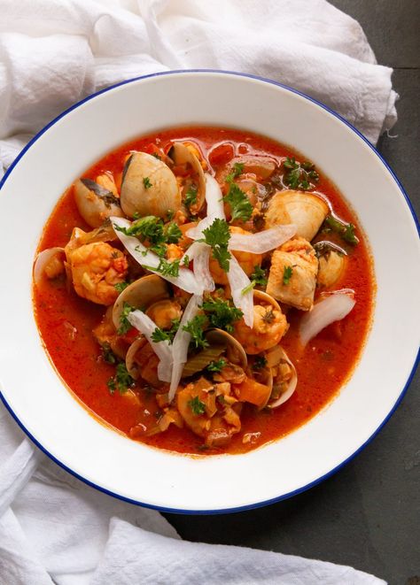 Summer Seafood Stew - New England Today Stew For Two, New England Seafood, Cioppino Recipe, Seafood Stew Recipes, Fish Stew Recipes, Fish Dinners, Savory Sides, Fish Ideas, Delicious Seafood Recipes