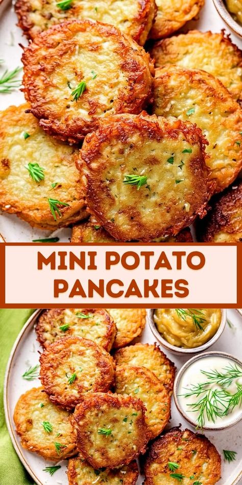 Mini Potato Pancakes Potato Pancake Appetizer, Potatoe Pancakes, Savory Potato Pancakes, Peanut Butter Lasagna, Yummy Pancake Recipe, Potatoe Pancake Recipe, Potato Pancake, Mini Potatoes, Chilled Desserts