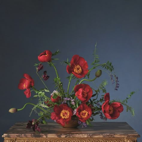 Constance Spry, Red Peonies, Steven Meisel, Floral Display, Arte Floral, Ikebana, Love Flowers, Land Scape, Pretty Flowers