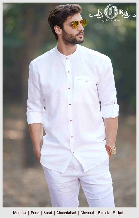 Short Kurta For Men, Mens Linen Outfits, Stylish Shirts Men, Mens Smart Casual Outfits, Mens Kurta Designs, Mens Kurta, Indian Men Fashion, Men Fashion Casual Shirts, Smart Casual Men