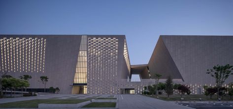 Gallery of Zhengzhou Art Museum and Zhengzhou Archives / TJAD/Zeng Qun Architecture Design Studio - 11 Art Museum Architecture, Adobe Illustrator Portrait, Art Galleries Architecture, Architecture Design Studio, Zhengzhou, Museum Architecture, Gallery Design, Conceptual Design, Facade Architecture