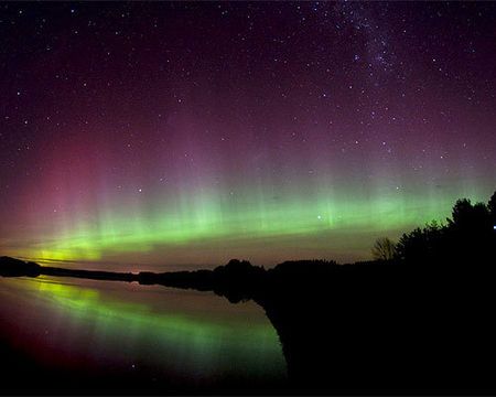 Aurora Australis stuns Southland skies - Sandy Pt. Southland, NZ Southern Lights New Zealand, Northern Lights (aurora Borealis), Southern Lights, Aurora Borealis Northern Lights, Aurora Australis, Space Pictures, Island Tour, The Aurora, Yahoo News