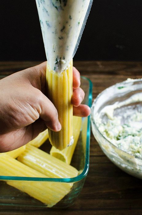 Delicious Beef Cannelloni - Creamy, herby, cheesy ricotta filling stuffed in pasta shells and baked in a hearty beef bolognese and topped with delicious Parmesan! The perfect family meal and easily freezable! #PickedAtPeak #ad. SAVE to repin recipe. CLICK to get the recipe! #TheFlavorBender Cannoli Bolognese, Cannoli Pasta Cannelloni Recipes, Beef Cannelloni Recipes, Beef Cannelloni, Tube Pasta, Cajun Sausage Pasta, Beef Bolognese, Italy Recipes, Cannelloni Pasta