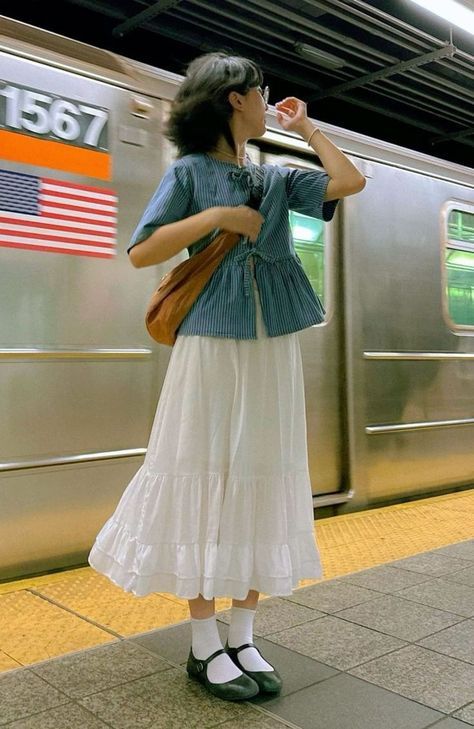 Styling A Yellow Skirt, Spring 2024 Aesthetic Outfits, Midi Dress With Shirt Underneath, Japan Dress Style, Weird But Cute Outfits, Grandma Inspired Outfits, Japanese Tourist Outfit, Library Outfits Aesthetic Summer, 90s Feminine Outfits