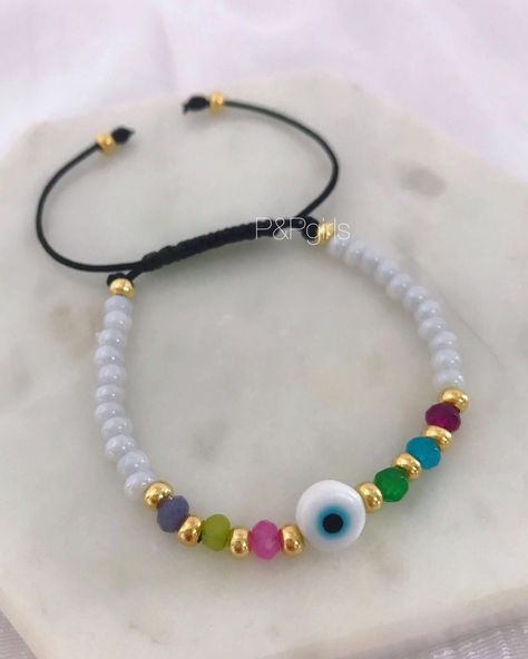 Bracelets Handmade Diy, Wrist Jewelry, Diy Bracelet Designs, Beads Bracelet Design, Dope Jewelry, Fancy Jewelry, Diy Crafts Jewelry, Evil Eye Bracelet, Diy Earrings