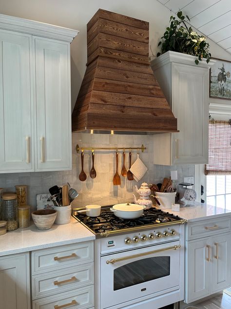 27 Range Hood Ideas and Styles (With Pictures) Range Hood Ideas, Wooden Range, Rustic Shiplap, Kitchen Range Hoods, Wooden Range Hood, Type Of Kitchen, No Upper Cabinets, Stove Hood, Chimney Range Hood