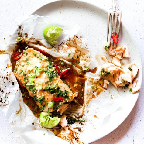 My Top 5 15 Minute Dinners Baked Barramundi, Parchment Paper Recipes, Barramundi Recipes, Thai Salmon, Chicken Tray Bake, Honey Soy Chicken, 15 Minute Dinners, Chicken Drumstick, Soy Chicken