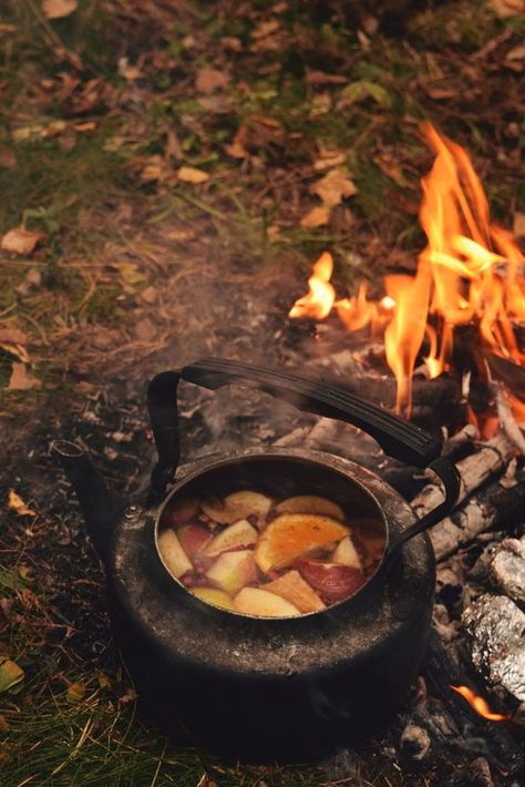 Mabon Aesthetic, Eating With The Seasons, Autumn Witch, Forest Spirit, Season Of The Witch, Witch Aesthetic, Fantasy Aesthetic, Food Cooking, Autumn Cozy