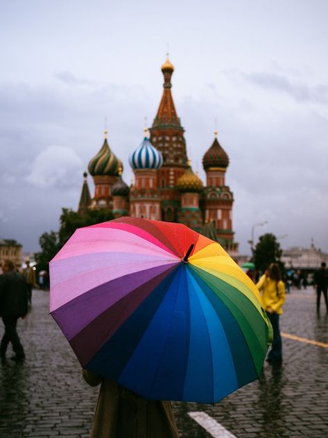 Colourful Umbrella, Rainbow Umbrella, Umbrella Photography, Rainbow Spectrum, St Basil's, Russia Travel, Colorful Umbrellas, New City, Just Do It