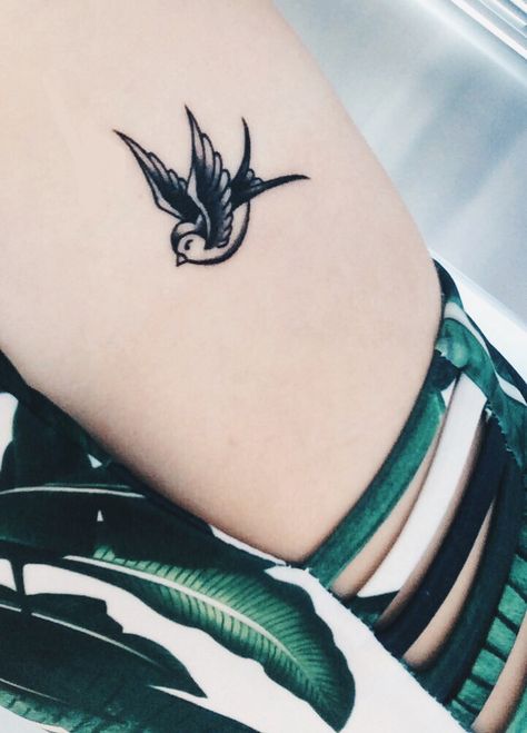 Swallow Tattoo Sailor Jerry, Swallow Ankle Tattoo, Swallow Wrist Tattoo, Traditional Swallow Tattoo Black, Small Swallow Tattoo, Small Sparrow Tattoo, Traditional Sparrow Tattoo, Small Sparrow Tattoos, Golondrinas Tattoo