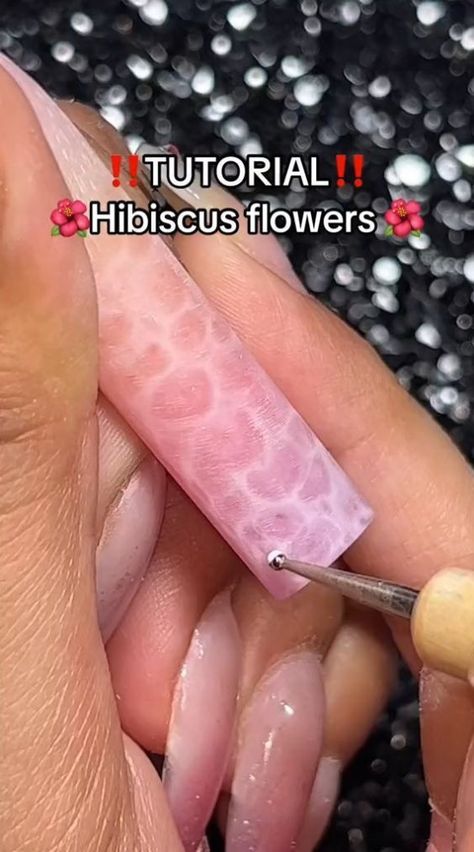 Hibiscus Flowers Acrylic Nail Tutorial Hawaiian Acrylic Nails Art Designs, Cute Nails With Flower Design, Hawaiian Themed Acrylic Nails, Summer Island Nails, Rainbow Hibiscus Nails, Nail Designs Hibiscus Flower, Tropical Simple Nails, Moana Nails Acrylic, Hibiscus Flower Nails Tutorial