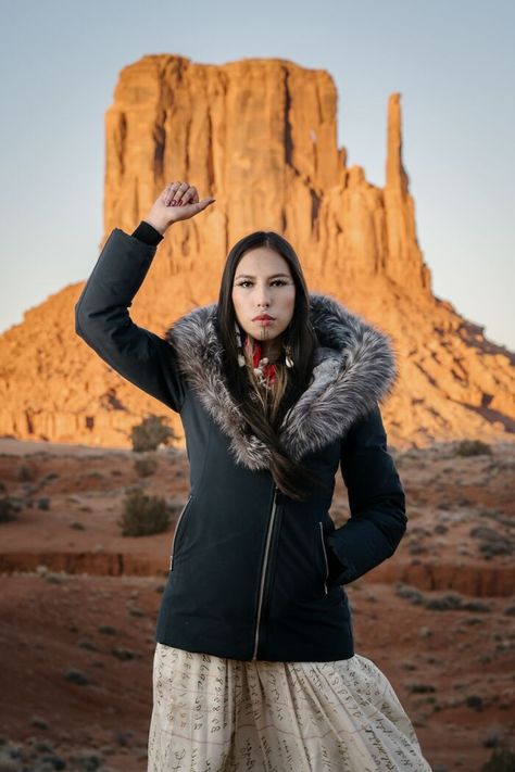 Fascinating Faces And Characters, Honorable Mention: Quannah Chasinghorse, Fist Raised By Kiliii Yuyan Quannah Chasinghorse, Oglala Lakota, Choctaw Nation, National Geographic Photographers, Photo Awards, American Beauty, American Heritage, Second World, Native American Indians