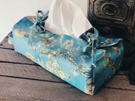 Tissue Box Covers Fabric Free Pattern, Quilted Tissue Box Cover, Diy Tissue Box Covers, Fabric Boxes Tutorial, Box Covers Diy, Diy Tissue Box Cover, Recycle Craft Projects, Kleenex Box Cover, Sewing Easy Diy