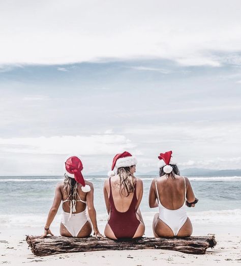 Beach Christmas Pictures, Christmas Beach Photos, Christmas Instagram Pictures, Bff Christmas, Christmas Poses, Jessica Gomes, Hawaii Christmas, Christmas In Australia, Thanksgiving Pictures