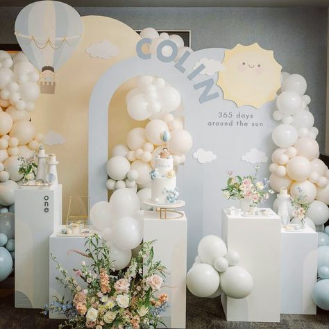 Fresh and natural style baby one 1st birthday party🎂 #auckland #aucklandeventstyling #babyone #baby1stbirthday #babyshower #babybirthdayparty #birthdaypartydecor #birthdaycake #birthdaycookies #babyonepartyidea #balloondecoration #balloonstylist #balloonbouquet #kidspartyideas Boy 1st Birthday Ideas, 1st Birthday Boy Decorations Ideas, First Year Birthday Theme, Baby First Birthday Decorations, First Birthday Themes Boy, Baby Boy First Birthday Party, Baby Birthday Backdrop, 1st Birthday Decorations Boy, First Birthday Theme Boy