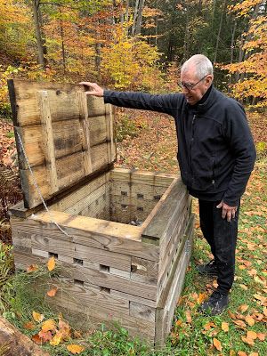 Bear Proof Compost Bin, Bear Proof Garden, Build Compost Bin, Wooden Compost Bin, Diy Compost Bin, Outdoor Compost Bin, Greenhouse Build, Cabin Projects, Garden Tricks