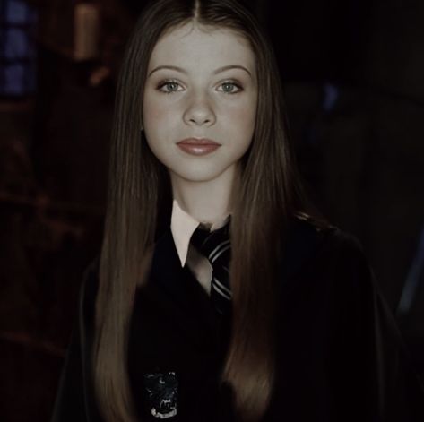 Brit Harvey, Ashley Michelle, Georgina Sparks, Michelle Trachtenberg, Buffy The Vampire Slayer, Vampire Slayer, Marilyn Monroe, Hogwarts, Supernatural