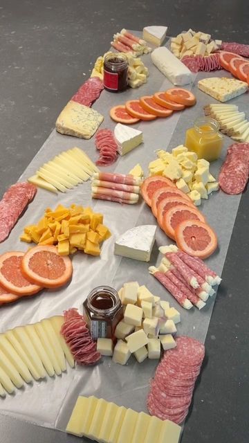 Charcuterie On Brown Paper, Charcuterie Board Rectangular, Flat Lay Grazing Table, Flat Lay Charcuterie Table, Grazing Table Photography, Meat Heavy Charcuterie, Grazing Tables, Cheese Board, Tray