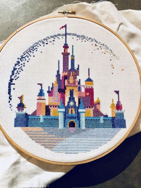 Disneyland cross stitch design #disney #craft #disneycraft #diy Disneyland Cross Stitch Patterns, Artsy Cross Stitch, Disneyland Cross Stitch, Creative Cross Stitch, Fun Cross Stitch Patterns, Cross Stitch Patterns Disney, Crosstitch Ideas, Cross Stitch Disney, Disney Cross Stitch Pattern