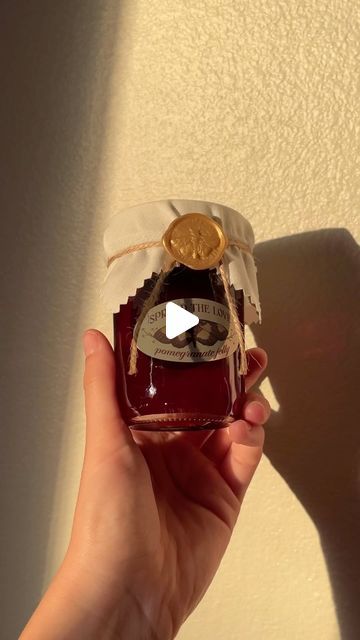 Emma Foss on Instagram: "Shoutout to Megan for making the jam!! #wedding #weddingfavors #diywedding" Jam Party Favors Wedding Ideas, Wedding Jam Favors, Jam Wedding Favors Display, Jam As Wedding Favors, Jam Jar Wedding, Shout Out, Jam, Diy Wedding, Wedding Favors