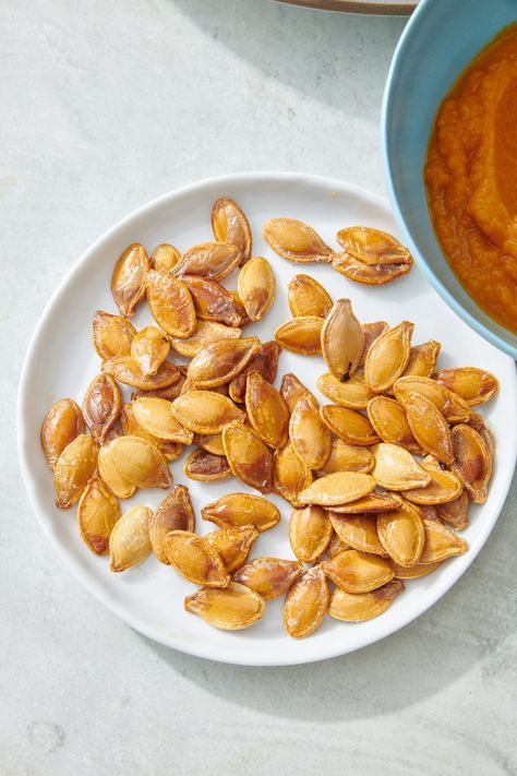 Toasted Pumpkin Seeds Healthy Snack For Kids, Pumpkin Seed Recipes, Leftover Pumpkin, Snack For Kids, Toasted Pumpkin Seeds, Roast Pumpkin, Vegan Thanksgiving, Healthy Snacks For Kids, Toddler Meals