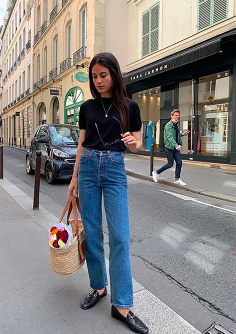 Europe Outfits, Vintage Denim Jeans, Inspired Outfits, 가을 패션, Classic Outfits, Spring Summer Outfits, Parisian Style, Vintage Denim, Spring Summer Fashion