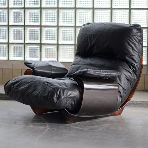 Listed on VNTG.com: Black patchwork leather Marsala lounge chair by Michel Ducaroy for Ligne Roset, 1970s | #vntg #vintage Interior Design Classes, Michel Ducaroy, Togo Sofa, Furniture Design Wooden, Ligne Roset, Three Seater Sofa, Eames Lounge Chair, Recliner Chair, Seater Sofa