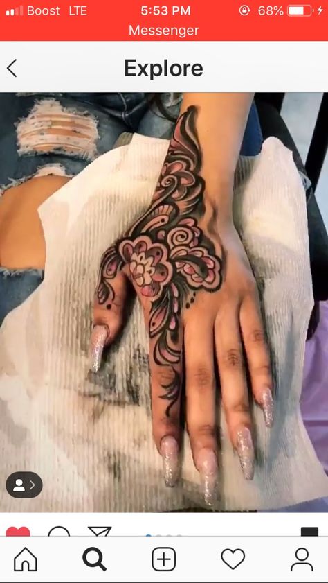 Minimalist Tattoo Back, Finger Tattoo Minimalist, Hand Tattoo Cover Up, Girly Hand Tattoos, Tattoo Back Tattoo, Side Hand Tattoos, Full Hand Tattoo, Mandala Hand Tattoos, The Best Tattoos