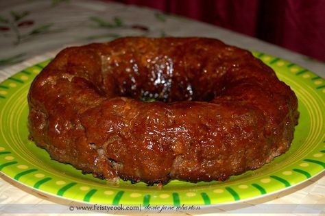 The AMAZING Microwave Meatloaf! Microwave Meatloaf, Microwave Dishes, Comfort Dinner, Tupperware Recipes, Beef And Pork, Bear With Me, Mug Recipes, Microwave Cooking, Dinner Inspiration