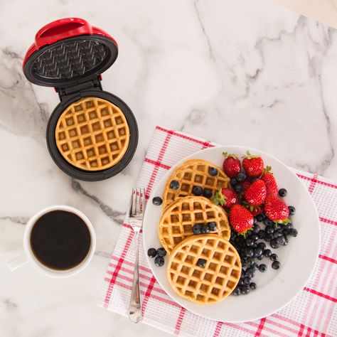 A miniature waffle maker for the most important meal of the day, which is whatever meal includes the waffles. | 25 Housewarming Gifts That People Will Actually Want Dash Mini Waffle Maker, Waffle Snacks, Hashbrown Waffles, Mini Waffle Maker, Biscuit Pizza, Blueberry Waffles, Waffles Maker, Grill Set, Breakfast On The Go