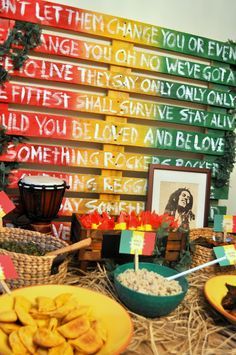 rasta+bob marley+jamacian+ themed+ party - Google Search Rasta Wedding, Bob Marley Birthday, Rasta Party, Jamaican Party, Dreadlock Rasta, Caribbean Party, Roofing Design, Reggae Festival, Hippie Party