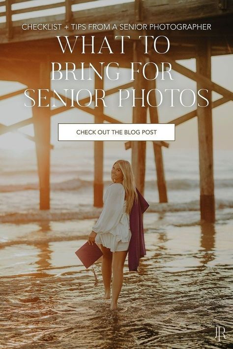 Not sure what to bring for senior pictures? Let me assist you! From organizing your senior photo outfits and senior picture props to including flyaway gel, we’ll ensure you have everything you need. Senior Pictures Locations, Spring Senior Pictures, Cap And Gown Pictures, Senior Picture Props, Photo Checklist, Summer Senior Pictures, Announcement Photos, Picture Props, Senior Photo Outfits