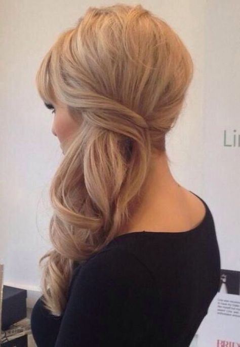 Side swept bridal updo. Half up, half down. Light Curls, Side Hairstyles, Hairstyles For, Bridesmaid Hairstyles, Penteado Cabelo Curto, Wedding Hairstyles For Long Hair, Formal Hairstyles, Wedding Hair And Makeup, Great Hair