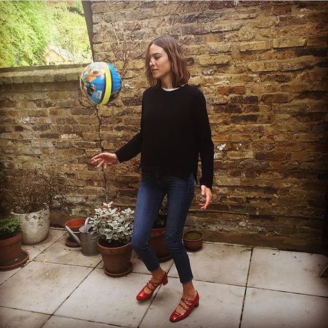 49.8k Likes, 159 Comments - Alexa (@alexachung) on Instagram: “AC FC. 📸 @domchung” Statement Flats, Alexa Chung Style, Casual Outfit Inspiration, Leather Mary Janes, Style Crush, Alexa Chung, 가을 패션, Seasonal Fashion, Red Shoes