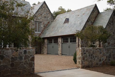 Firerock Pavers, Garage Guest House, Rustic Exterior, Cottage Exterior, Pea Gravel, Slate Roof, Stone Cottage, Farmhouse Exterior, Stone Houses