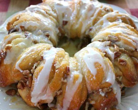 Paula Deen's Nutty Orange Coffee Cake Recipe - Food.com 2023 Cakes, Orange Coffee Cake, Chef Boyardee, Paula Deen Recipes, Blueberry Coffee, Blueberry Coffee Cake, Coffee Cake Recipe, Orange Coffee, Warm Cake