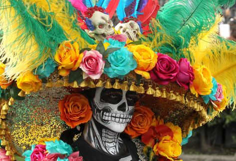 Mexico Day Of The Dead, Den Mrtvých, Day Of The Dead Party, Day Of The Dead Art, Mexico Culture, Tapestry Art, Mexican Culture, Foto Art, Mexican Art