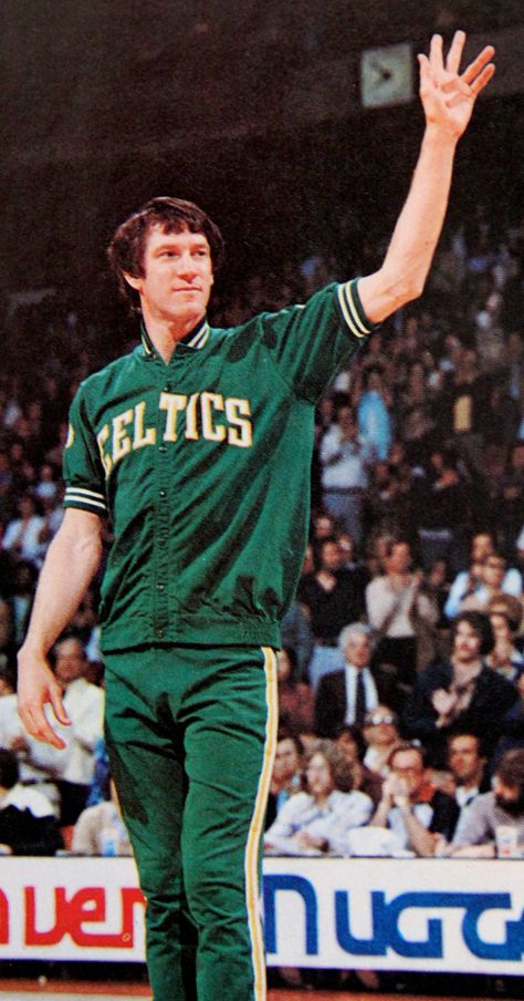 John Havlicek John Havlicek, Ohio State Basketball, Boston Celtics Basketball, Basketball Information, Nba History, Celtics Basketball, Celtic Pride, Girls Basketball Shoes, England Sports