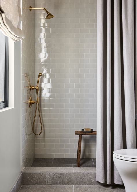 ST HELENA — Lindsay Gerber Interiors Best Bathroom Paint Colors, European Bathroom, Timeless Bathroom, Bathroom Paint, Cottage Bathroom, Bathroom Paint Colors, Bathroom Design Inspiration, Interior Work, Upstairs Bathrooms