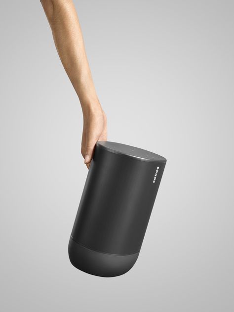 The New Sonos Move Brings the Noise Outdoors - Design Milk Portable Speaker Design, Design With Lines, Sonos Playbar, Bin Design, Sonos Speakers, Sonos One, Car Shoot, Human Scale, Cool Tech Gifts