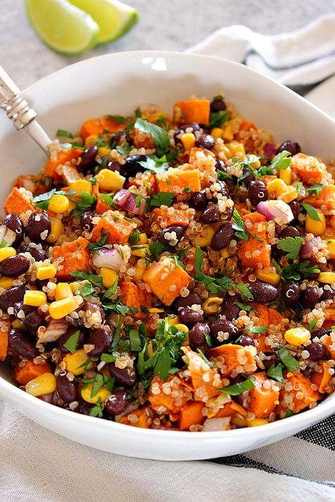 Quinoa Salad Recipes Healthy, Black Bean Quinoa Salad, Bean Quinoa Salad, Butternut Squash Black Bean, Sweet Potato Black Bean, Quinoa Salad Recipe, Black Bean Quinoa, Resep Salad, Sweet Potato Black Beans