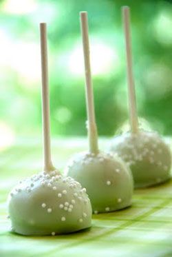 Easy Key Lime Cake, Brownie Cake Pops, Pear And Almond Cake, Key Lime Cake, Lime Cake, Cake Pop Recipe, Cake Truffles, Cake Balls, Almond Cakes