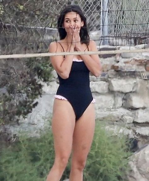 Nina Dobrev Beach, Nina Dobrev Swimsuit, Nina Dobrev Paparazzi, Vampire Diaries Outfits, Playing Volleyball, Ladybug Movie, Grl Pwr, Malibu California, Miraculous Ladybug Movie