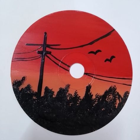 Painting Ideas On Records, Circle Canvas Painting Ideas, Aesthetic Red And Black, Circle Canvas Painting, Canvas Painting Ideas Aesthetic, Cd Craft, Disc Art, Painting Ideas Aesthetic, Cd Painting